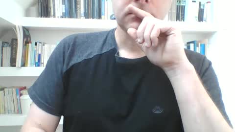 Snapshot of bobby_113 chatting on December 9, 11:36 am bobby_113 online show from December 9, 11:36 am