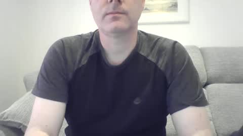 Snapshot of bobby_113 chatting on February 25, 11:19 am bobby_113 online show from February 25, 11:19 am