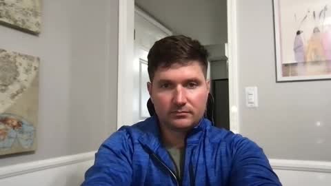 Snapshot of bobbylightfoot3 chatting on December 13, 10:34 pm bobbylightfoot3 online show from December 13, 10:34 pm