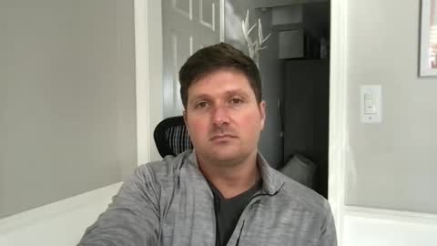 Snapshot of bobbylightfoot3 chatting on February 6, 10:32 pm bobbylightfoot3 online show from February 6, 10:32 pm