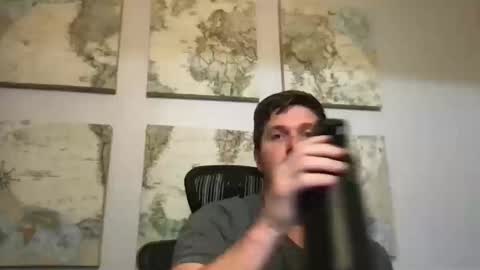 Snapshot of bobbylightfoot3 chatting on October 17, 3:10 am bobbylightfoot3 online show from October 17, 3:10 am