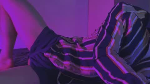 Snapshot of bobbypatterson_ chatting on December 13, 1:22 pm BobbyPattersonPVT-OFFER online show from December 13, 1:22 pm