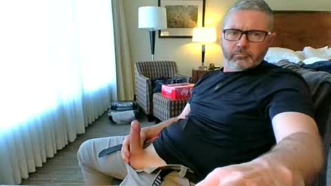 bobjones5003 online show from February 28, 6:09 pm