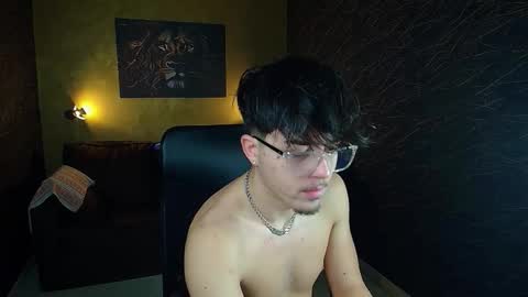 Snapshot of bodhihayes chatting on March 1, 10:06 am BodhiHayes online show from March 1, 10:06 am