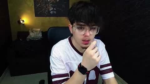 BodhiHayes online show from March 18, 5:32 am