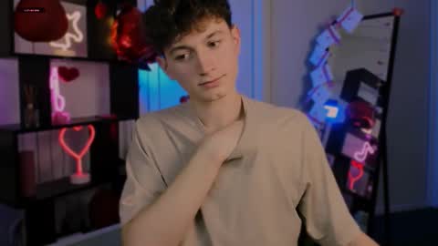 Snapshot of bodi_jon chatting on February 26, 6:45 am bodi_jon online show from February 26, 6:45 am