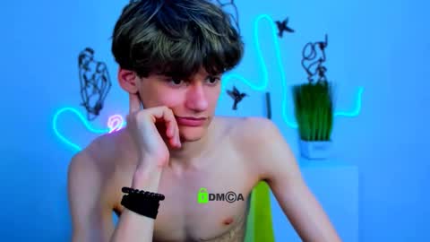 Snapshot of bodi_jon chatting on March 3, 8:26 pm bodi_jon online show from March 3, 8:26 pm