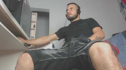 body xxx online show from November 30, 8:18 am