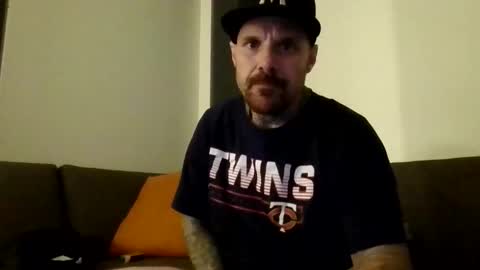 Snapshot of bodyart85_19 chatting on November 5, 1:38 am Bodyart85 19 online show from November 5, 1:38 am