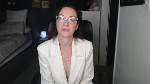 Ningifun couple online show from February 1, 1:59 am