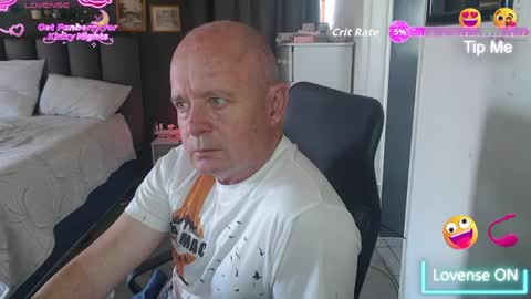 Ningifun couple online show from April 4, 10:46 am