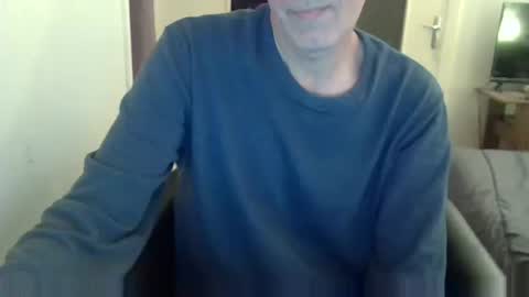Snapshot of bogus25 chatting on May 20, 7:53 pm bogus25 online show from May 20, 7:53 pm