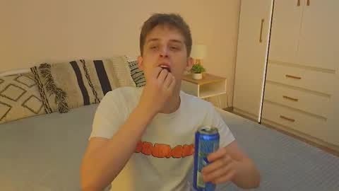 ALEXPVT IS OPEN online show from October 28, 6:17 am