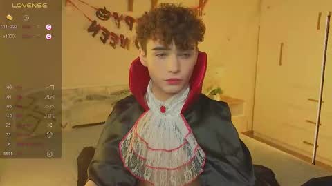 ALEXPVT IS OPEN online show from October 31, 8:04 am