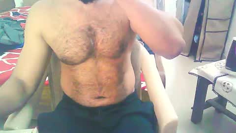 Snapshot of boldinddude chatting on December 18, 11:49 am Chris B online show from December 18, 11:49 am