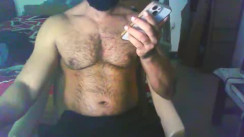 Snapshot of boldinddude chatting on December 18, 11:55 pm Chris B online show from December 18, 11:55 pm