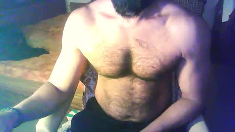 Snapshot of boldinddude chatting on January 19, 11:25 am Chris B online show from January 19, 11:25 am