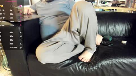 Snapshot of boltsmb chatting on November 9, 8:56 am boltsmb online show from November 9, 8:56 am