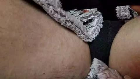 Snapshot of bomberto33 chatting on December 25, 8:17 pm Bomberto online show from December 25, 8:17 pm