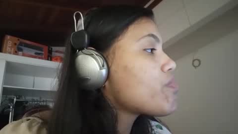 Snapshot of bombomepimenta chatting on November 12, 9:21 am bombomepimenta online show from November 12, 9:21 am