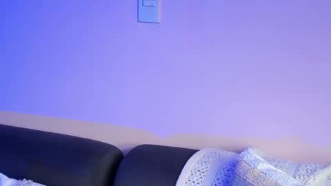 bombon online show from March 12, 11:38 am