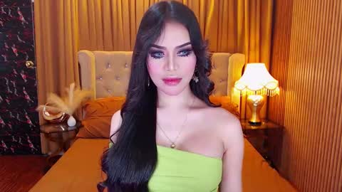 bombshellanita online show from September 26, 11:36 am