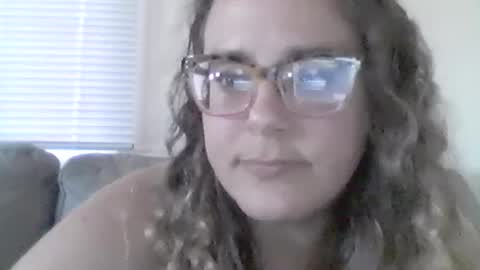 Snapshot of bongmamabear chatting on June 26, 1:32 am bongmamabear online show from June 26, 1:32 am
