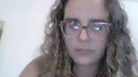 Snapshot of bongmamabear chatting on August 1, 1:05 am bongmamabear online show from August 1, 1:05 am