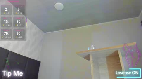 Bonie Smith online show from November 4, 10:42 pm