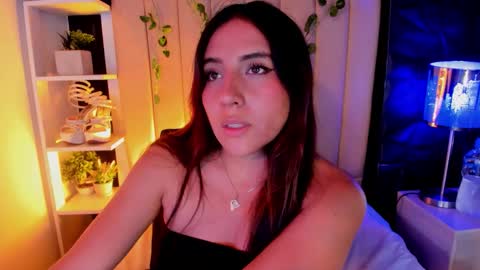 bonnali_lune online show from January 7, 3:53 am