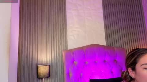 Snapshot of bonnali_lune chatting on May 8, 4:51 am bonnali_lune online show from May 8, 4:51 am