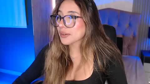 Snapshot of bonnali_lune chatting on July 18, 12:59 am bonnali_lune online show from July 18, 12:59 am