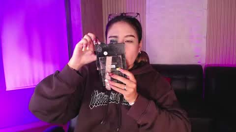 Snapshot of bonnali_lune chatting on July 24, 4:43 am bonnali_lune online show from July 24, 4:43 am