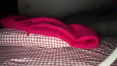 Snapshot of bonnettbonett chatting on December 14, 1:22 am BonnettBonett I cam from 4pm- 12am central time Costa Rica online show from December 14, 1:22 am