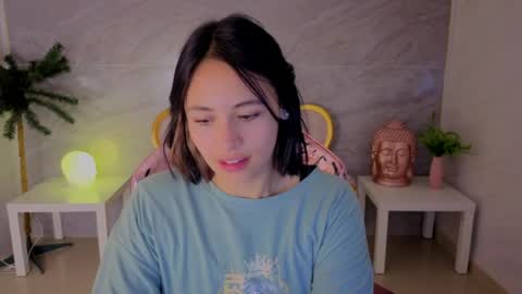 Bonnie  online show from April 21, 1:06 pm