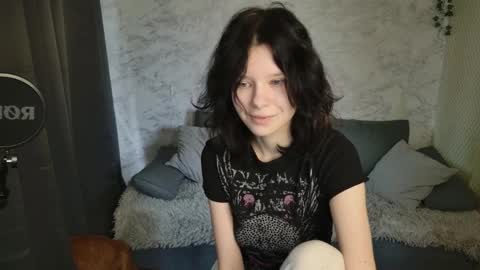 Jessy  Mark online show from April 4, 5:06 am