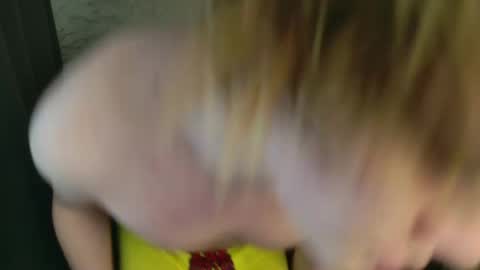 Jessy  Mark online show from April 16, 5:19 am