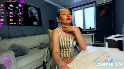 bonnie_annd_clyde online show from June 10, 1:21 pm