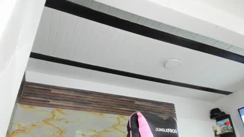 Snapshot of bonnie_bu chatting on November 18, 6:12 pm becky online show from November 18, 6:12 pm