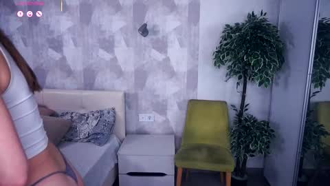 Snapshot of bonniecannon chatting on December 16, 7:24 am Grace online show from December 16, 7:24 am