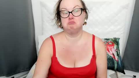 Bonnie online show from July 4, 9:48 am
