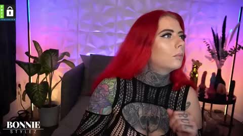 Bonnie Stylez online show from March 3, 5:57 am