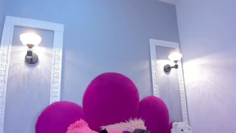 Snapshot of bonniie_22 chatting on February 17, 8:59 pm Bonnie online show from February 17, 8:59 pm