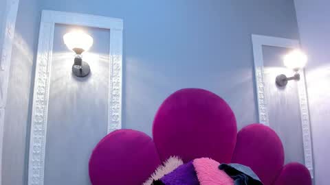 Snapshot of bonniie_22 chatting on February 19, 9:44 pm Bonnie online show from February 19, 9:44 pm