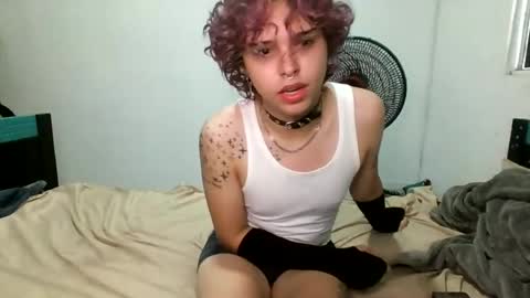 Snapshot of bonny_cum chatting on June 30, 3:35 pm bonny_cum online show from June 30, 3:35 pm