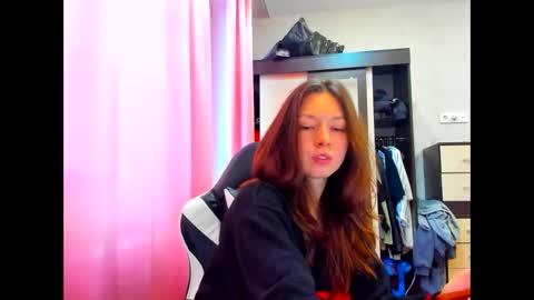 Snapshot of bonny_kimberly chatting on January 10, 12:04 pm Bonny Kimberly online show from January 10, 12:04 pm