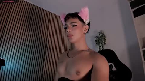 Snapshot of bonny_shine599 chatting on October 25, 5:19 pm Bonny Shine online show from October 25, 5:19 pm