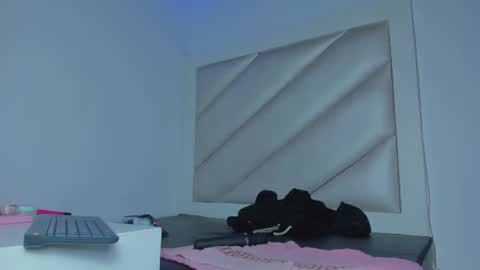 Snapshot of bonnyloo chatting on June 29, 8:09 pm bonnyloo online show from June 29, 8:09 pm