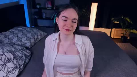 bonymagicgrl  online show from January 18, 10:30 am