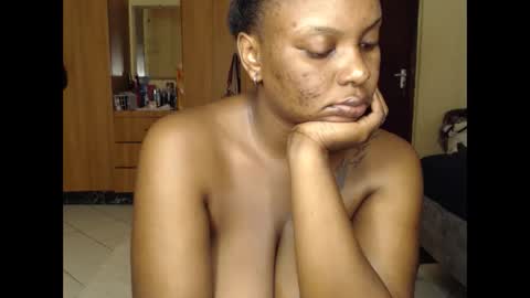 Snapshot of booby_candy chatting on February 2, 8:13 am booby_candy online show from February 2, 8:13 am